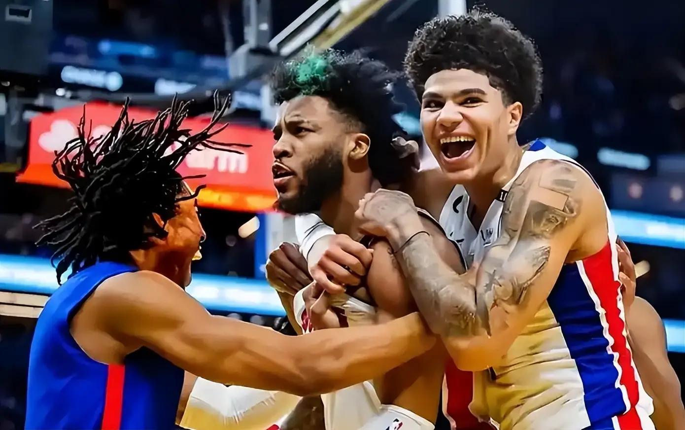 活塞送出斯, 但斯图尔特, 为球队锋线 活塞送出斯, 但斯图尔特, 为球队锋线