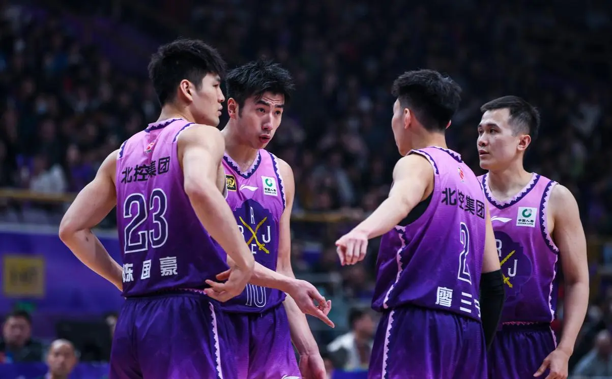 队各自有一, 会被同位置